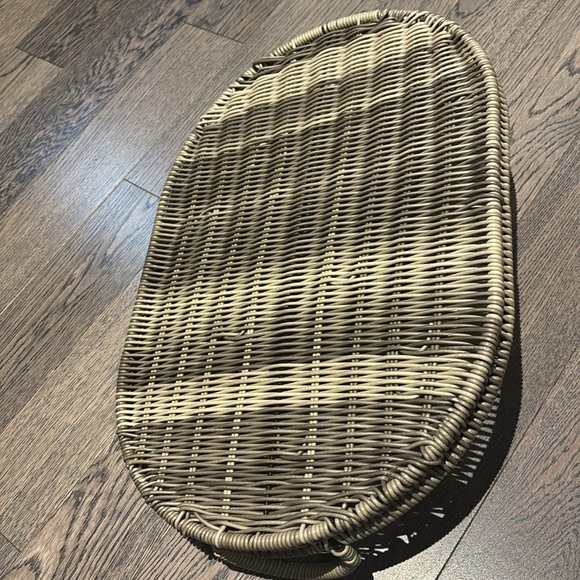 Elegant Woven Ratan Oval Tray with handles in grey - Picture 6 of 12